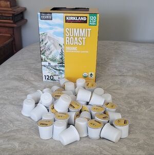Kirkland Signature Summit Roast Coffee Pods 42 Keurig K-Cups